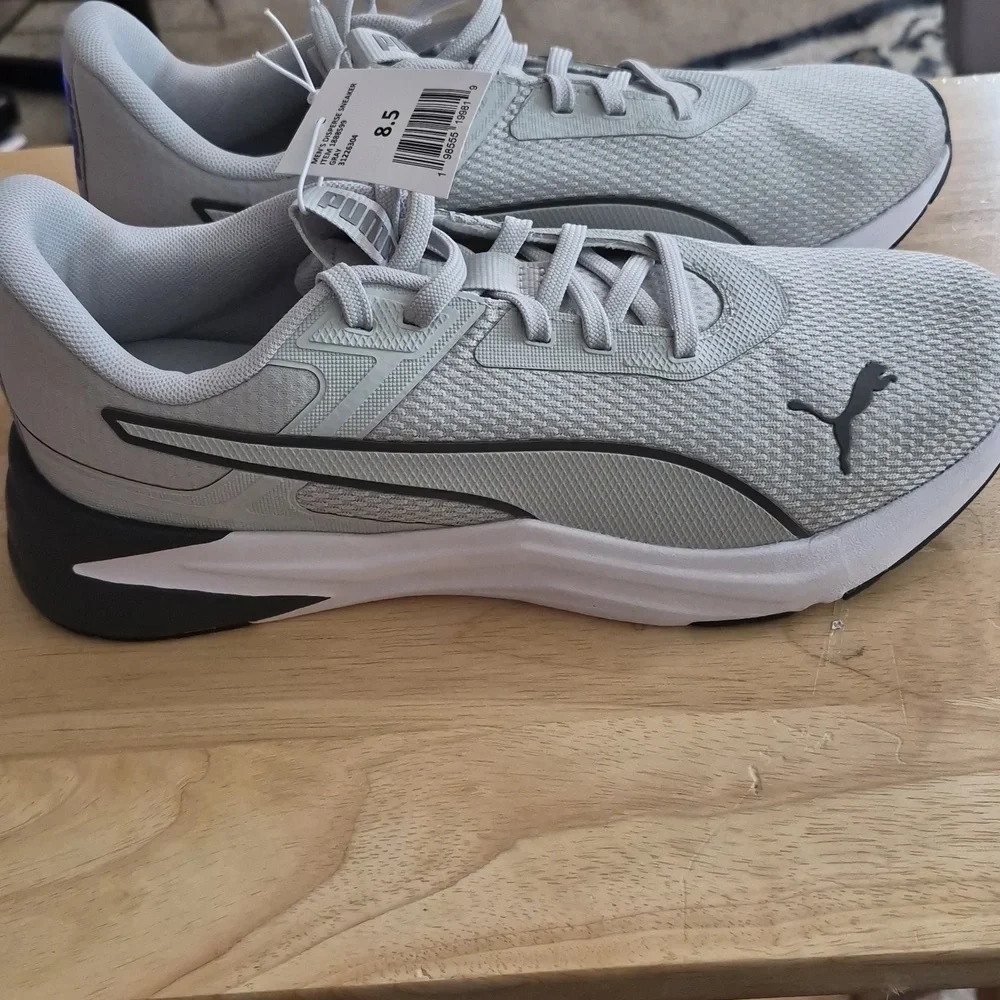 Men's Puma Light Gray Mesh Athletic Sneakers with Black Logo - Picture 3 of 10